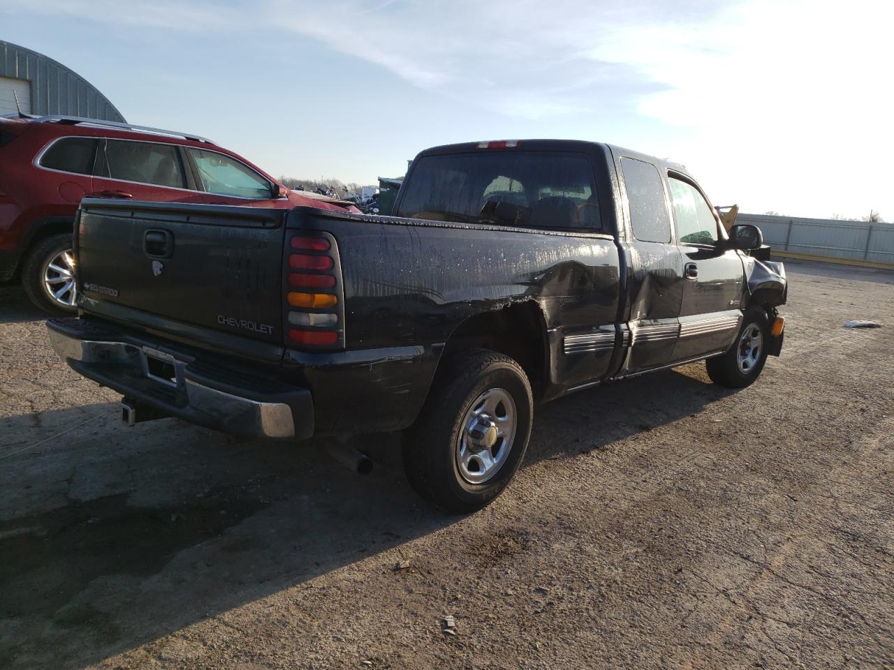 Photo 4 from auction – 2001 CHEVROLET SILVERADO with VIN 2GCEC19V911273333