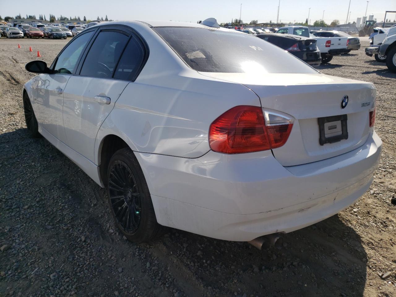 Photo 3 from auction – 2006 BMW 325 I with VIN WBAVB13586PT12092
