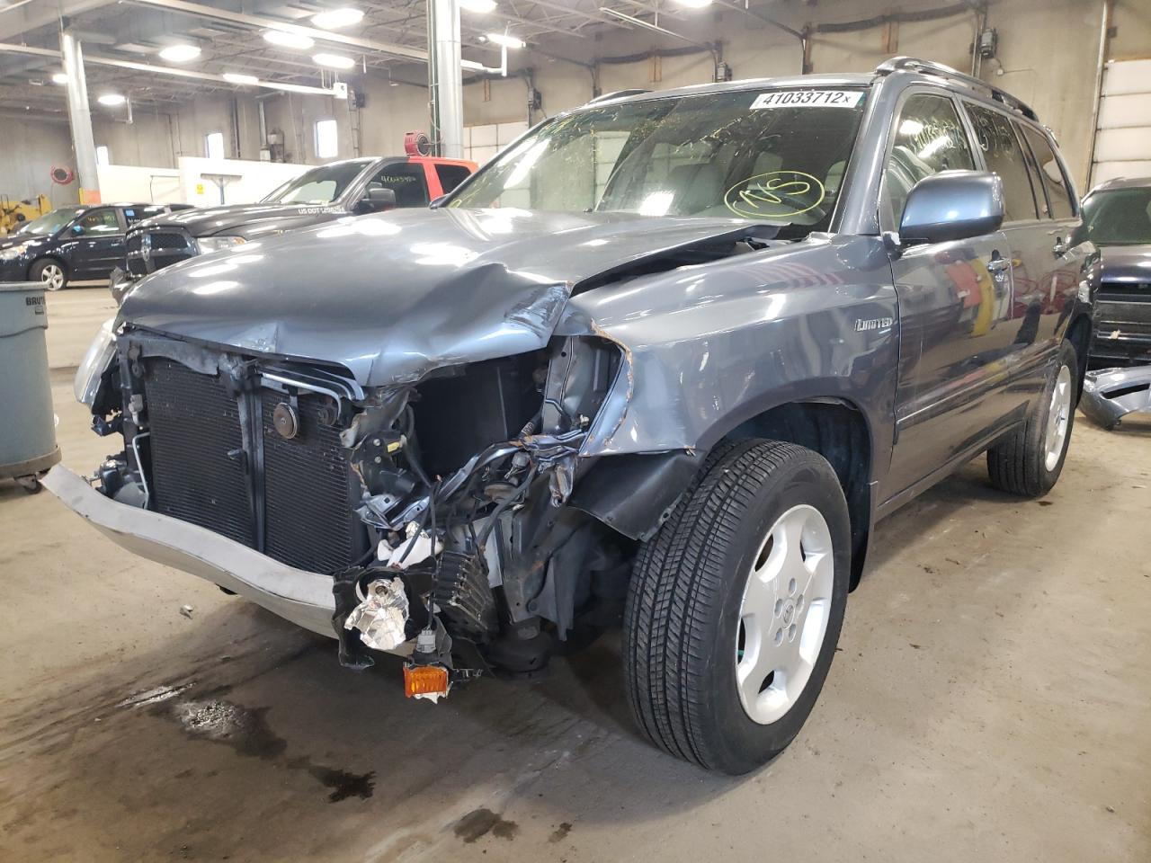 Photo 2 from auction – 2005 TOYOTA HIGHLANDER with VIN JTEEP21AX50110271