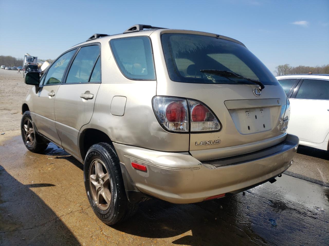 Photo 3 from auction – 2001 LEXUS RX 300 with VIN JTJGF10U410119240