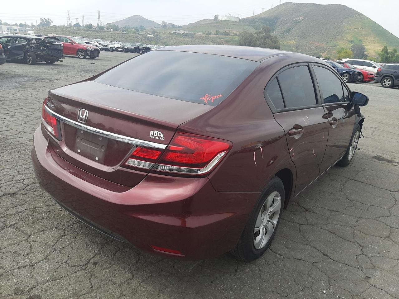Photo 4 from auction – 2015 HONDA CIVIC LX with VIN 19XFB2F58FE266109