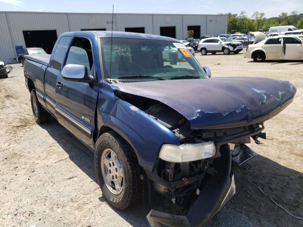 CHEVROLET SILVERADO 2002 with VIN 2GCEC19V821194804 - Photo from auction