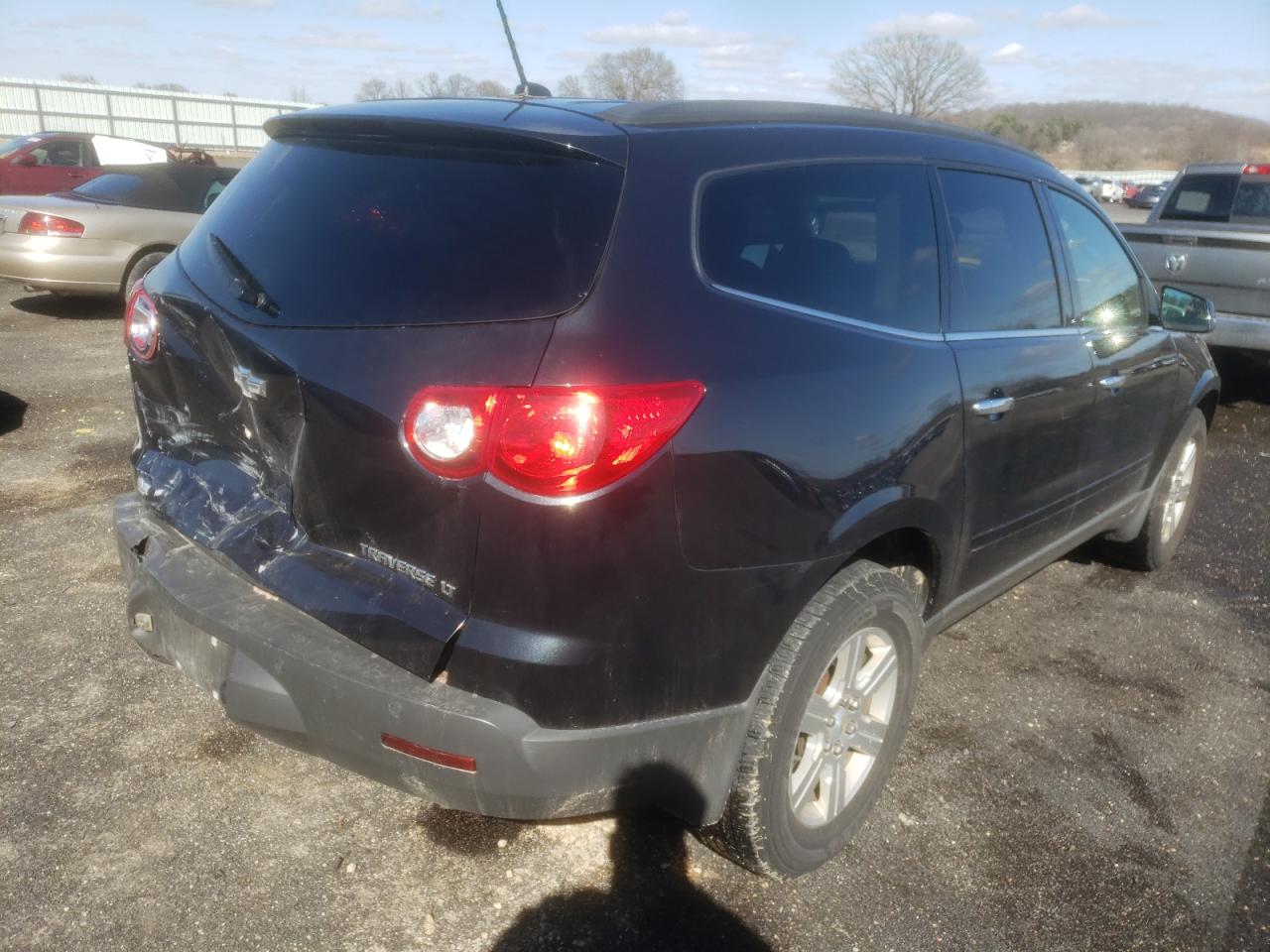Photo 4 from auction – 2010 CHEVROLET TRAVERSE with VIN 1GNLRFED7AJ260741