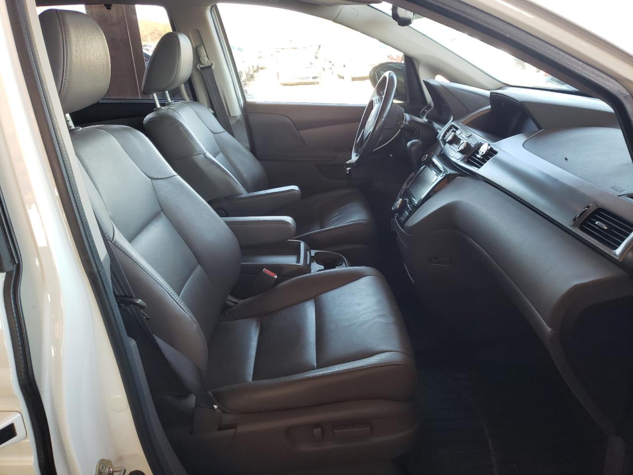 Photo 5 from auction – 2014 HONDA ODYSSEY EX with VIN 5FNRL5H64EB091478