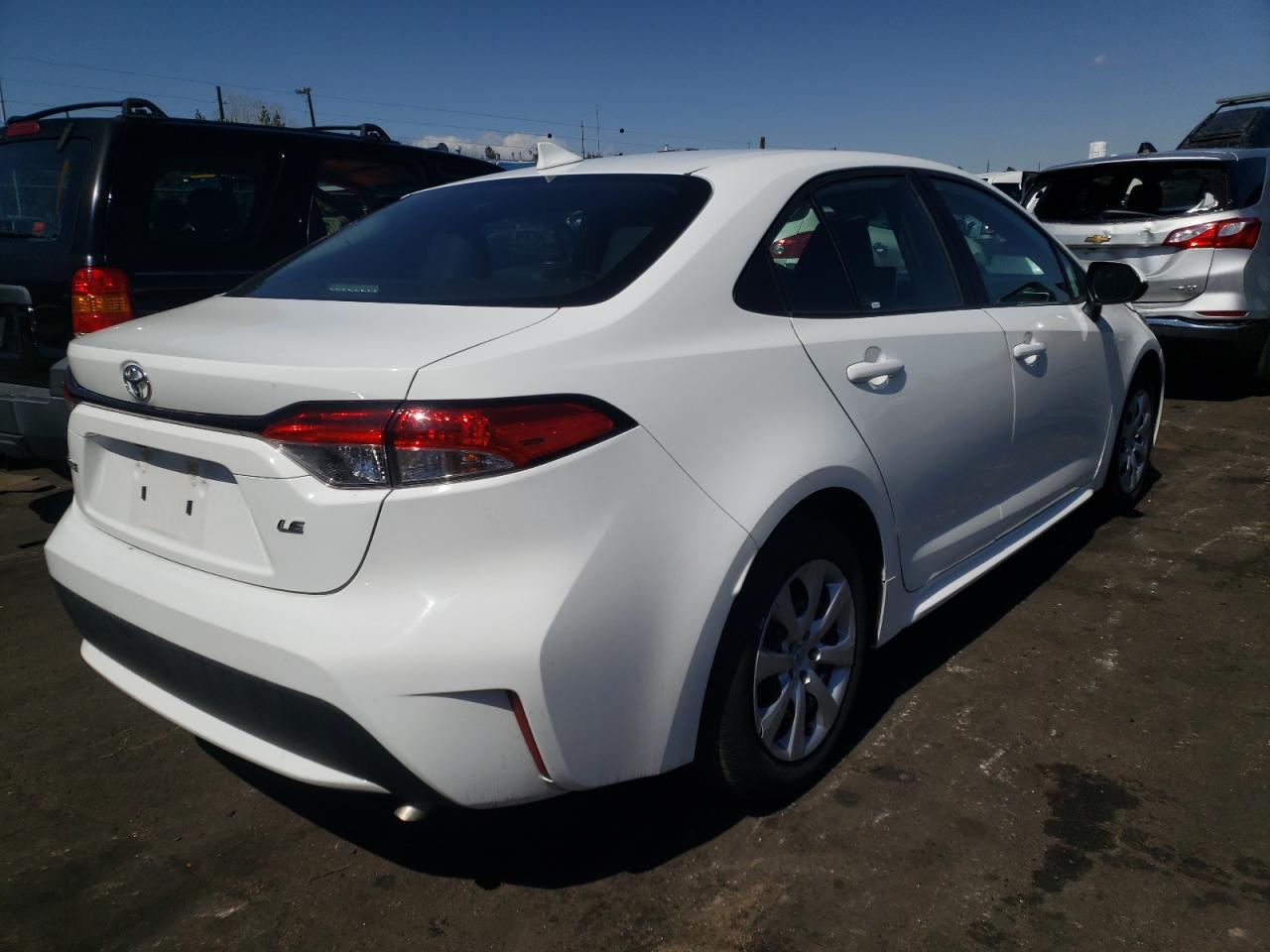 Photo 4 from auction – 2020 TOYOTA COROLLA LE with VIN 5YFEPRAE5LP076596