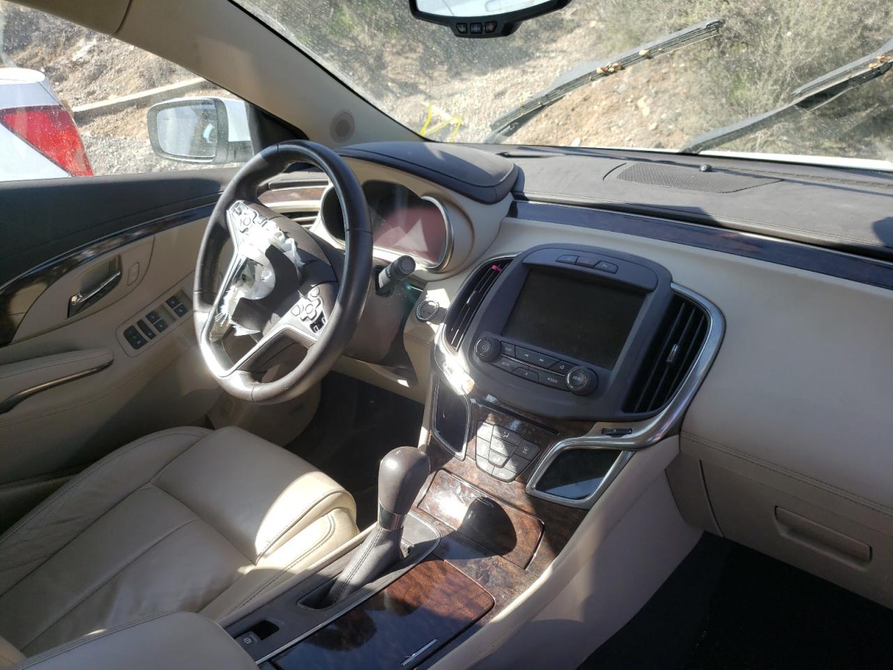 Photo 17 from auction – 2015 BUICK LACROSSE with VIN 1G4GB5G31FF222182