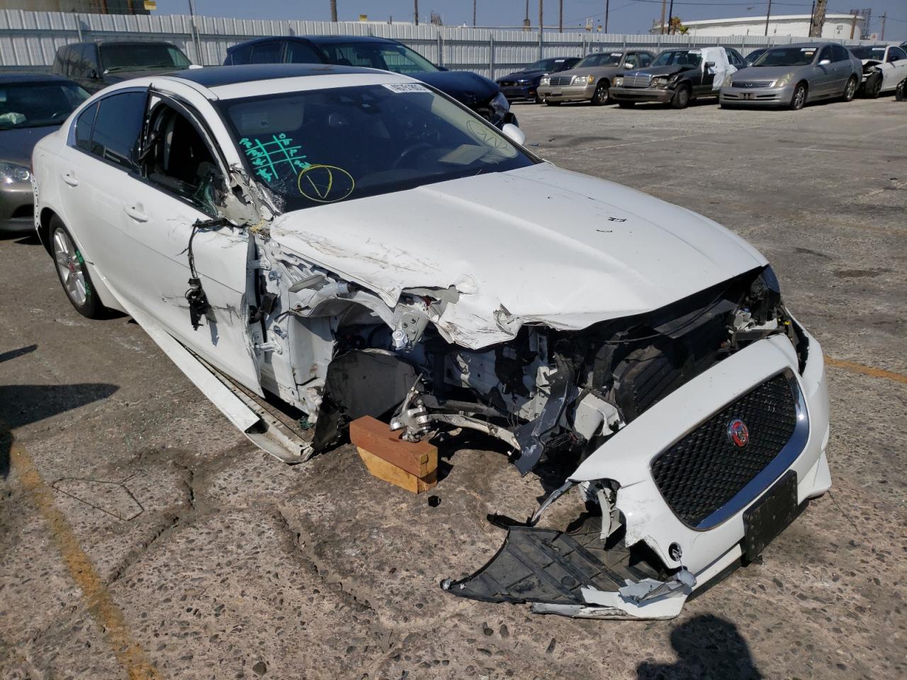 JAGUAR XE PREMIUM 2018 with VIN SAJAD4FN5JCP33245 - Photo from auction