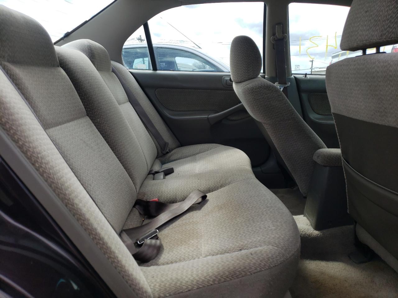 Photo 6 from auction – 2000 HONDA CIVIC with VIN 2HGEJ6677YH589843
