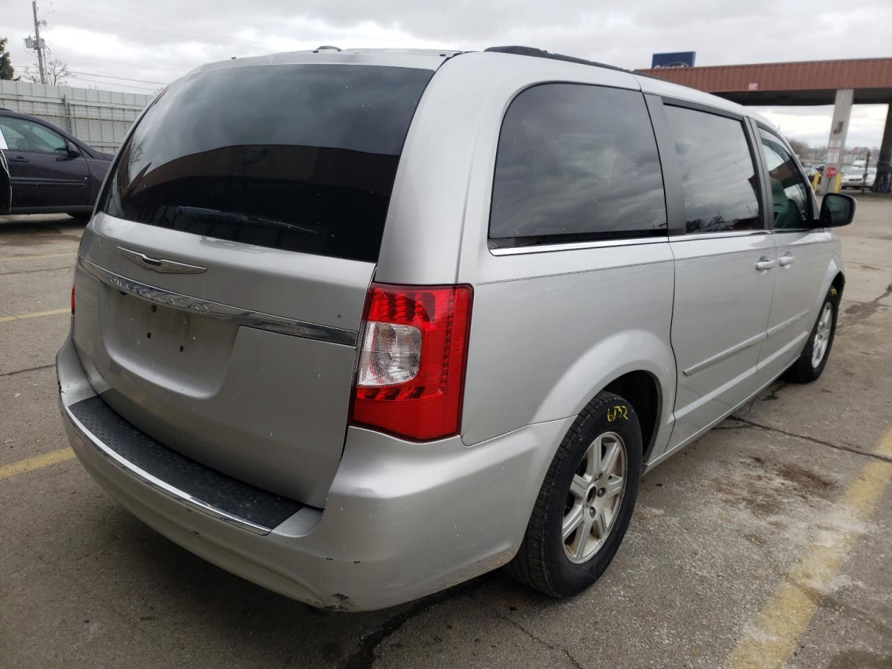 Photo 4 from auction – 2011 CHRYSLER TOWN & COU with VIN 2A4RR5DG4BR618541