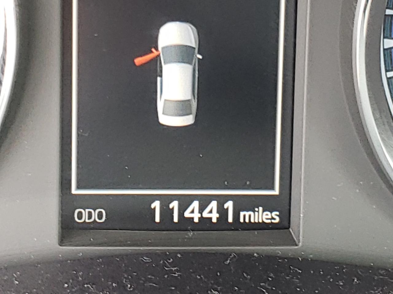 Photo 8 from auction – 2018 TOYOTA COROLLA L with VIN 2T1BURHE1JC056022