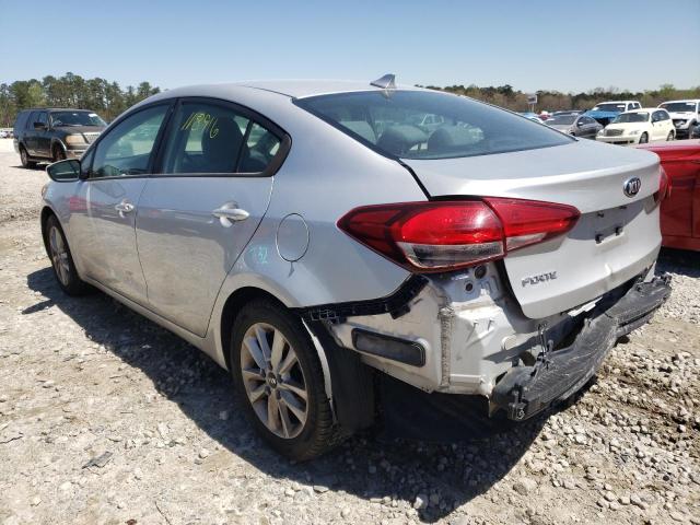 Photo 3 from auction – 2017 KIA FORTE LX with VIN 3KPFL4A76HE069301