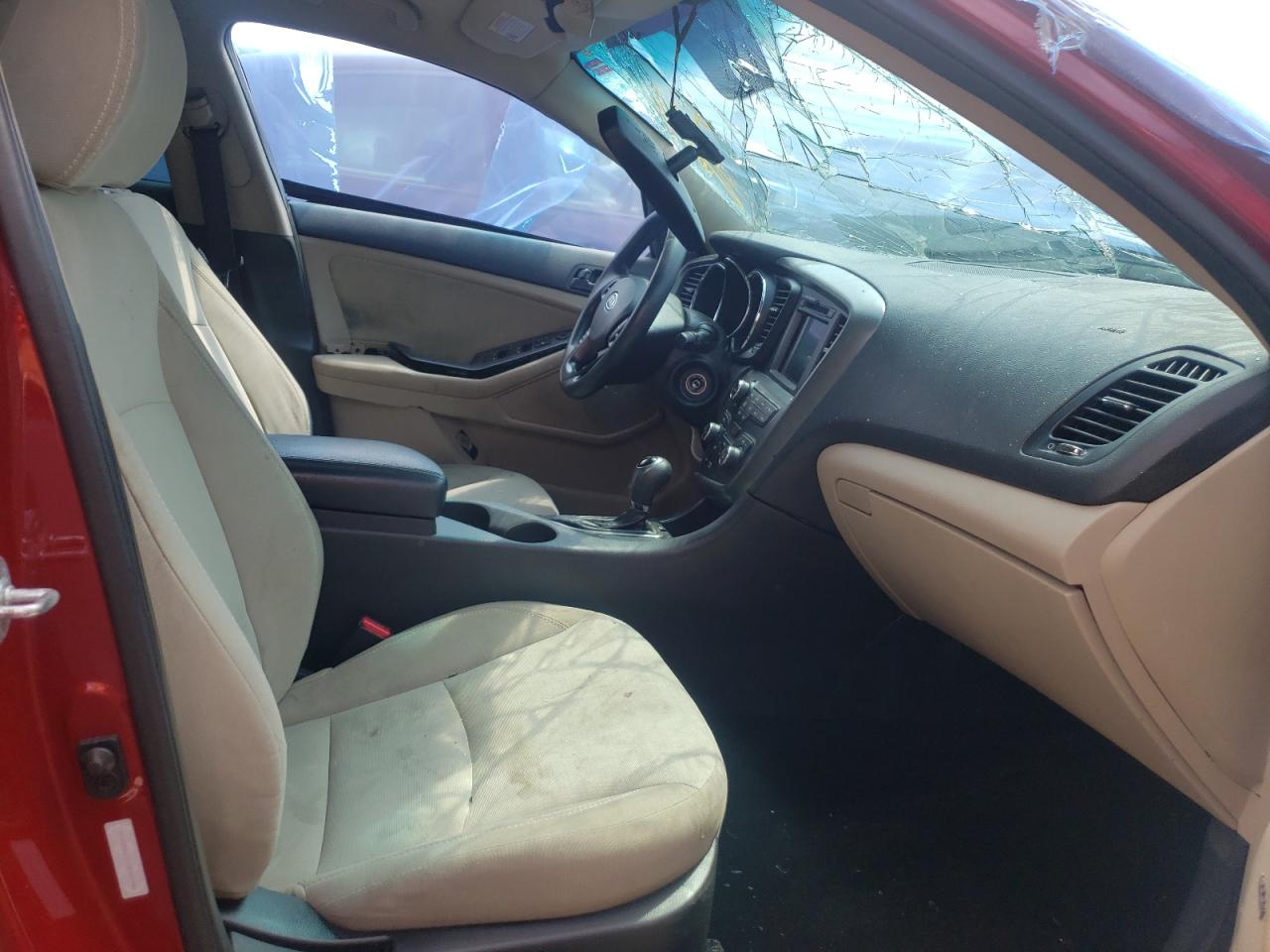 Photo 5 from auction – 2012 KIA OPTIMA LX with VIN 5XXGM4A77CG051780