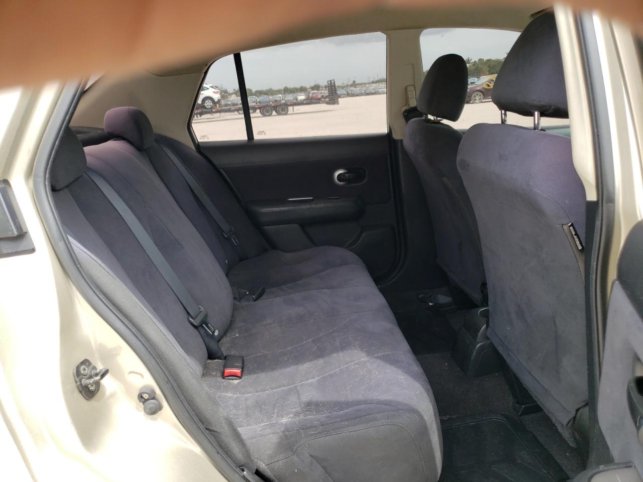 Zdjęcie 6 z aukcji – 2009 NISSAN VERSA S z VIN 3N1BC11E89L450109