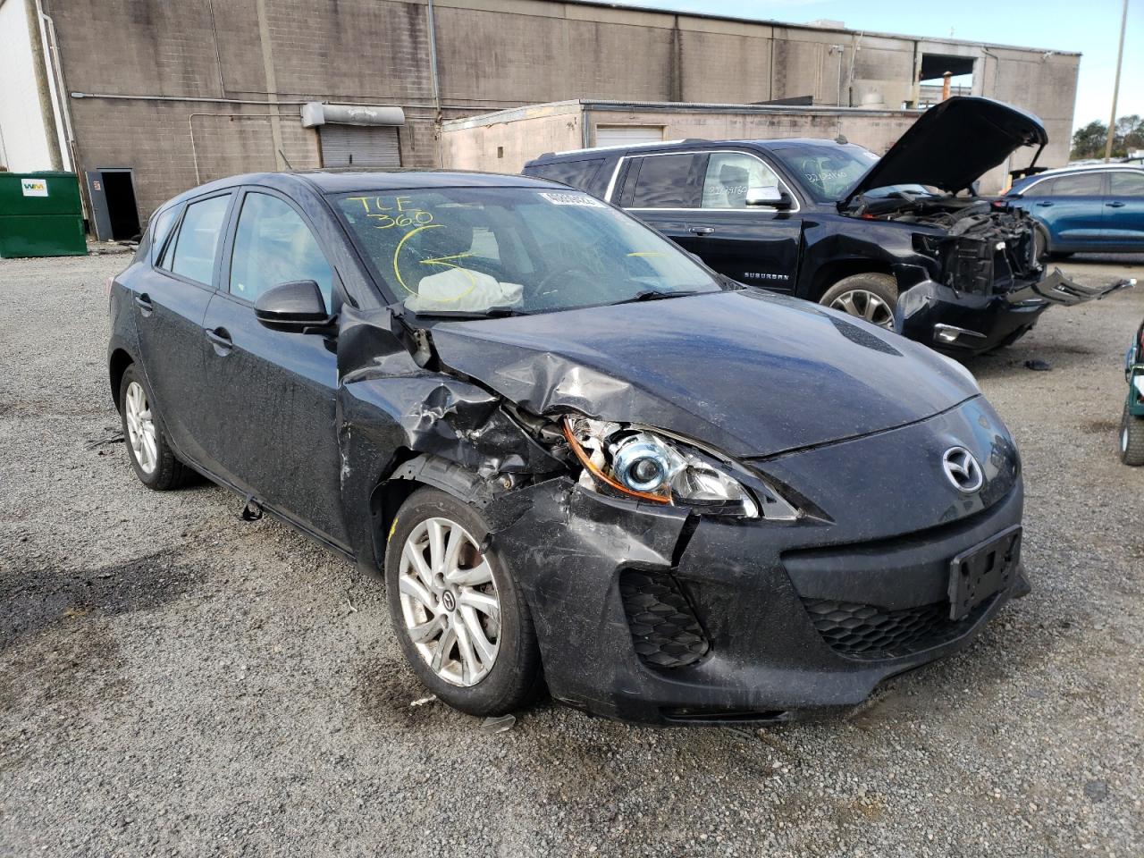 MAZDA 3 2013 with VIN JM1BL1LP4D1819236 - Photo from auction