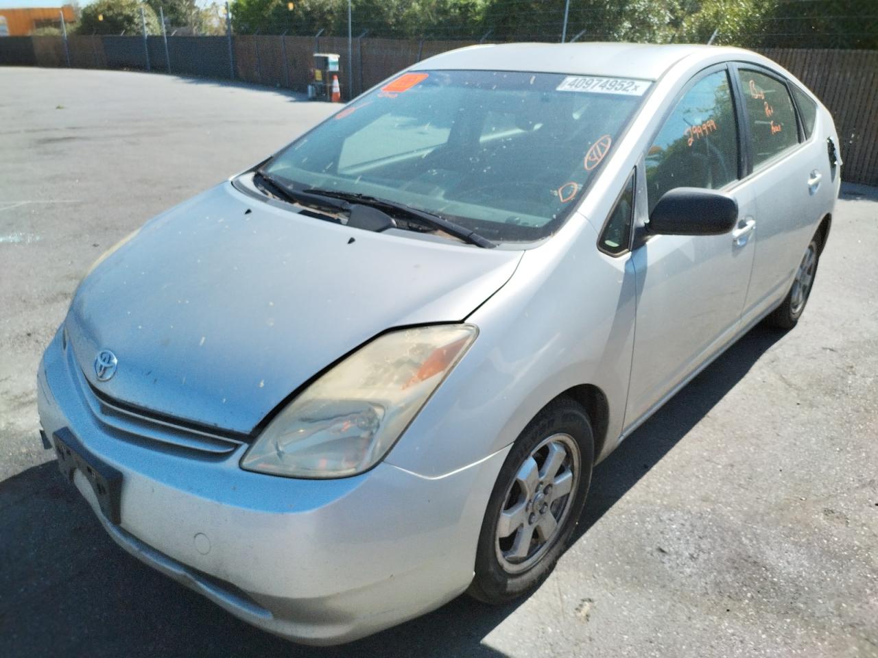 Photo 2 from auction – 2004 TOYOTA PRIUS with VIN JTDKB22U340004595