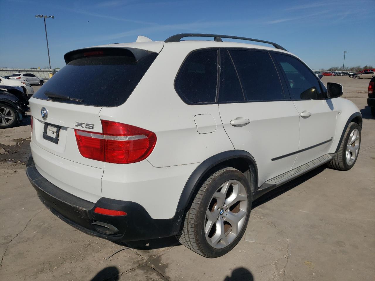 Photo 4 from auction – 2008 BMW X5 4.8I with VIN 5UXFE83528LZ99408