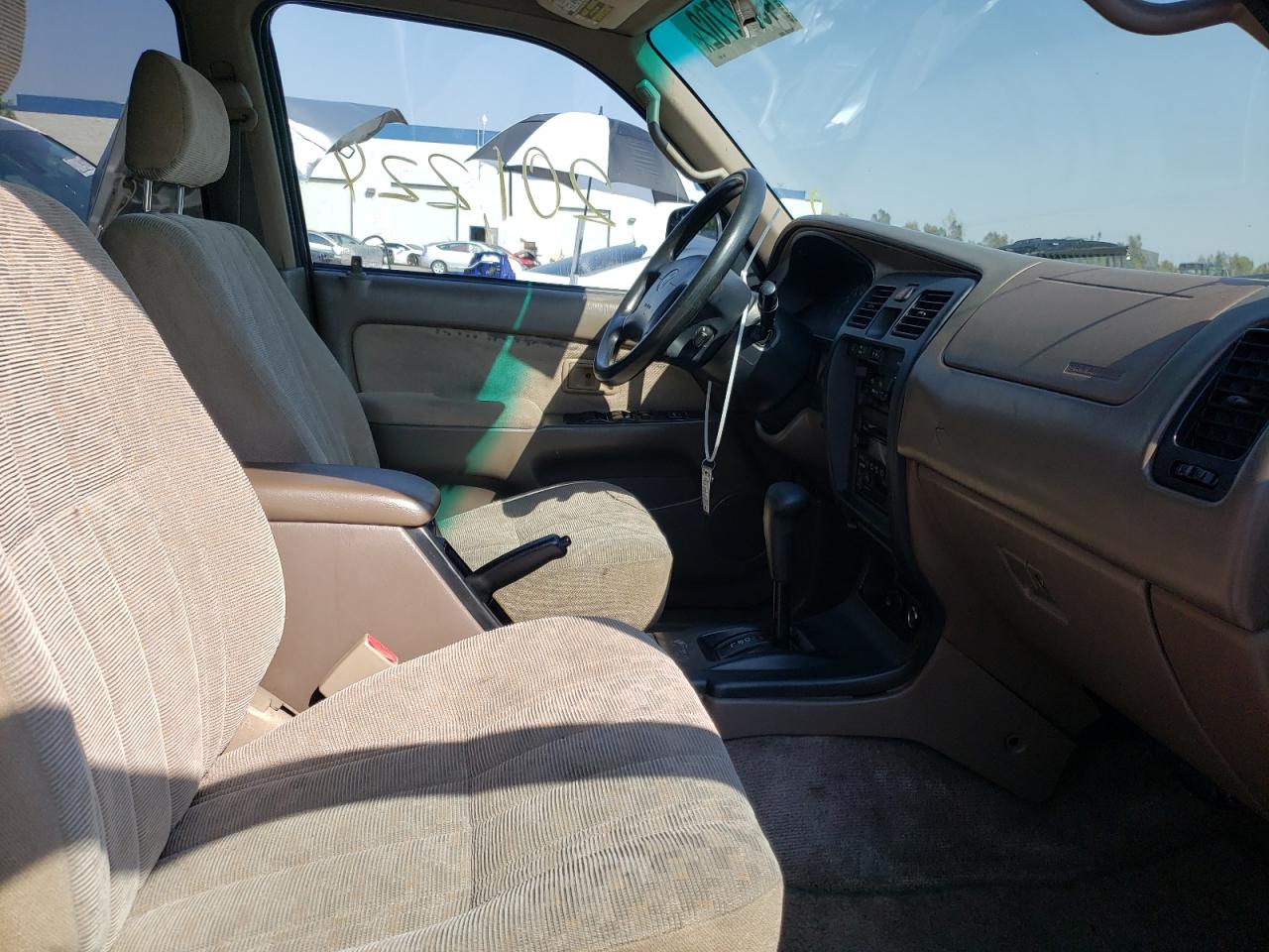Photo 5 from auction – 2000 TOYOTA 4RUNNER with VIN JT3GM84R4Y0056422