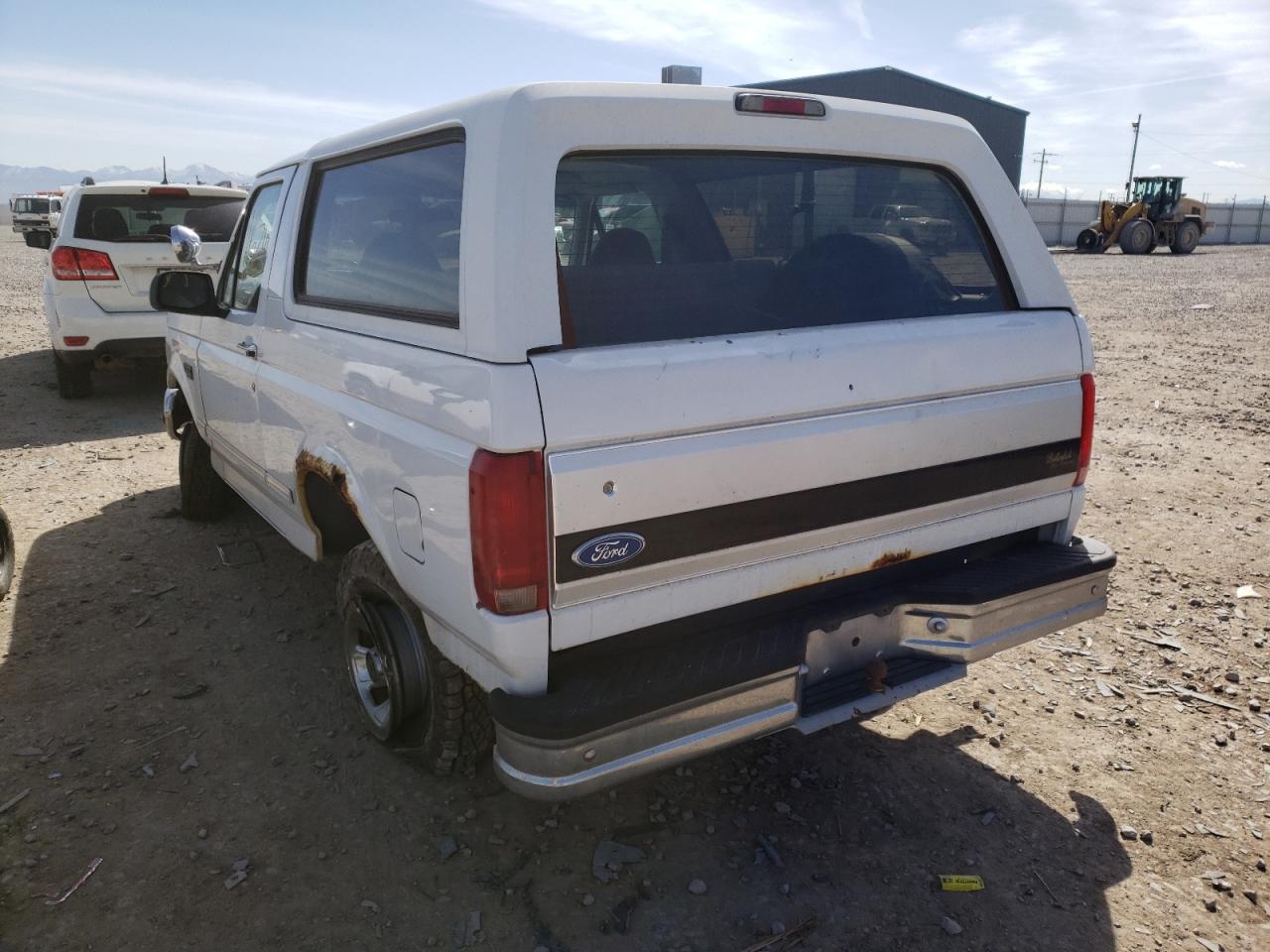 Photo 3 from auction – 1996 FORD BRONCO U10 with VIN 1FMEU15H2TLB72513