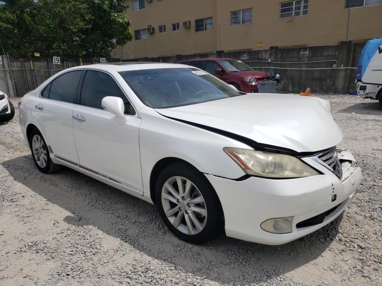 LEXUS ES 350 2011 with VIN JTHBK1EG5B2464650 - Photo from auction
