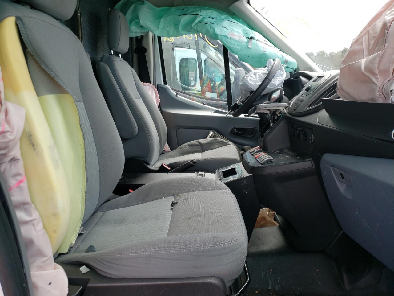 Photo 5 from auction – 2018 FORD TRANSIT T- with VIN 1FDYR2CM0JKA87161