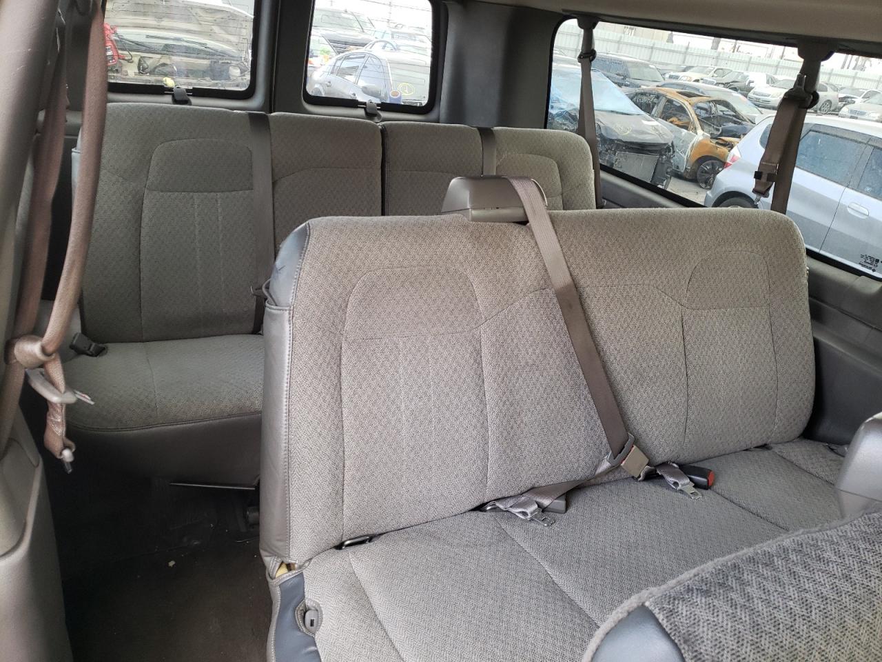Photo 9 from auction – 2017 CHEVROLET EXPRESS G3 with VIN 1GAZGPFF4H1258639