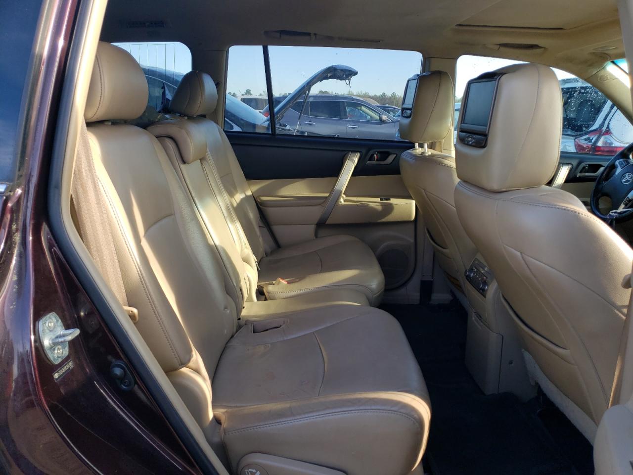 Foto 6 de la subasta – 2012 TOYOTA HIGHLANDER con VIN 5TDZK3EH3CS051057