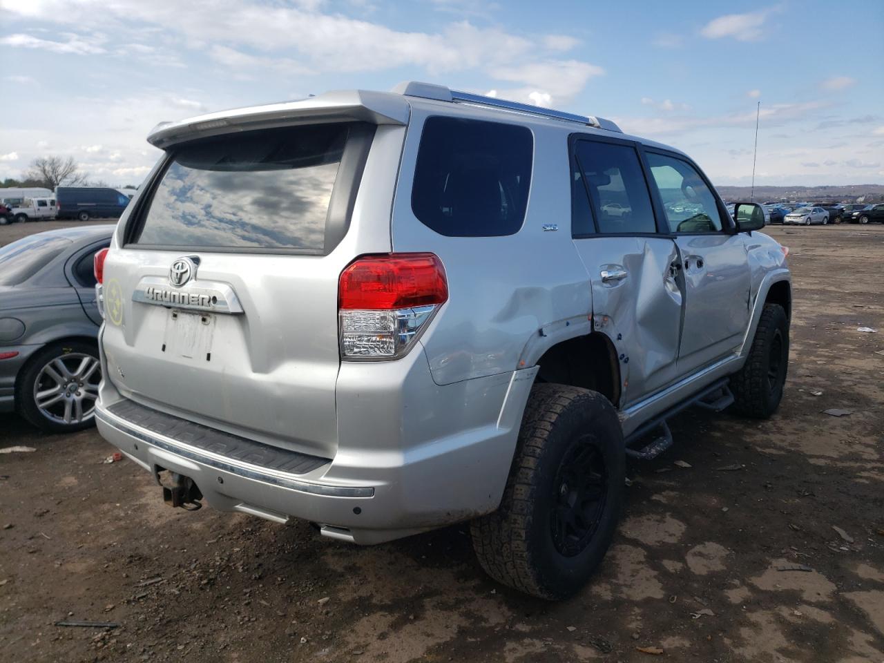 Photo 4 from auction – 2012 TOYOTA 4RUNNER SR with VIN JTEBU5JR1C5078264