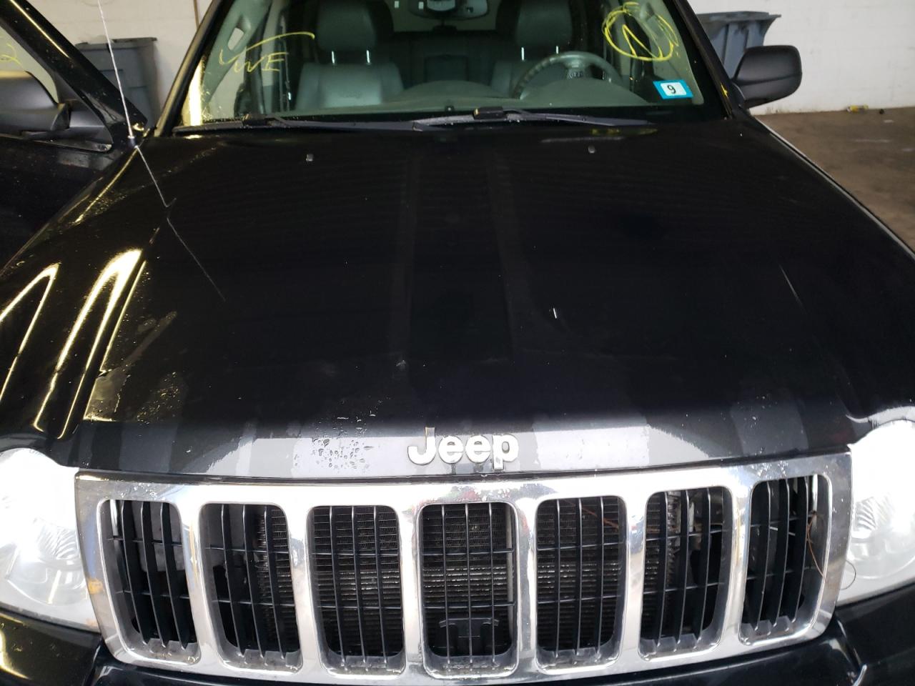 Photo 7 from auction – 2005 JEEP GRAND CHER with VIN 1J8HR58235C648037