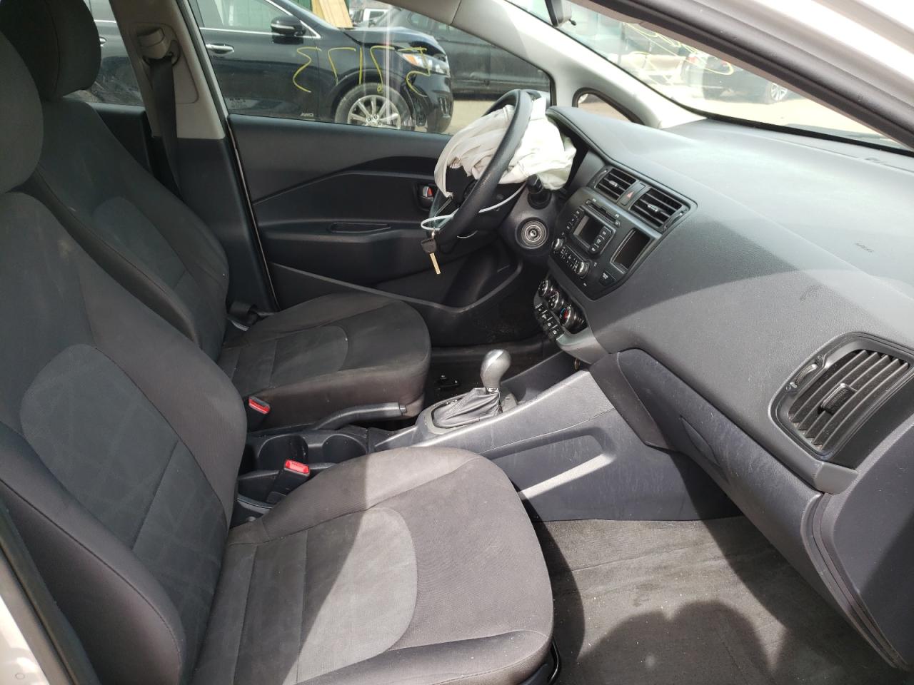 Photo 5 from auction – 2015 KIA RIO LX with VIN KNADM4A32F6451357