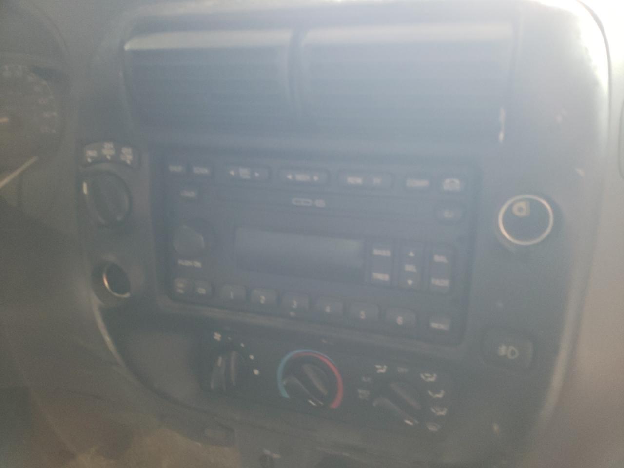 Photo 9 from auction – 2002 FORD RANGER SUP with VIN 1FTZR45E82PB42521