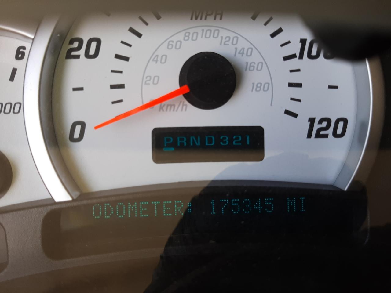 Photo 8 from auction – 2003 HUMMER H2 with VIN 5GRGN23U43H145668