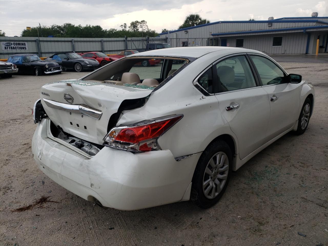 Photo 4 from auction – 2015 NISSAN ALTIMA 2.5 with VIN 1N4AL3APXFC176155