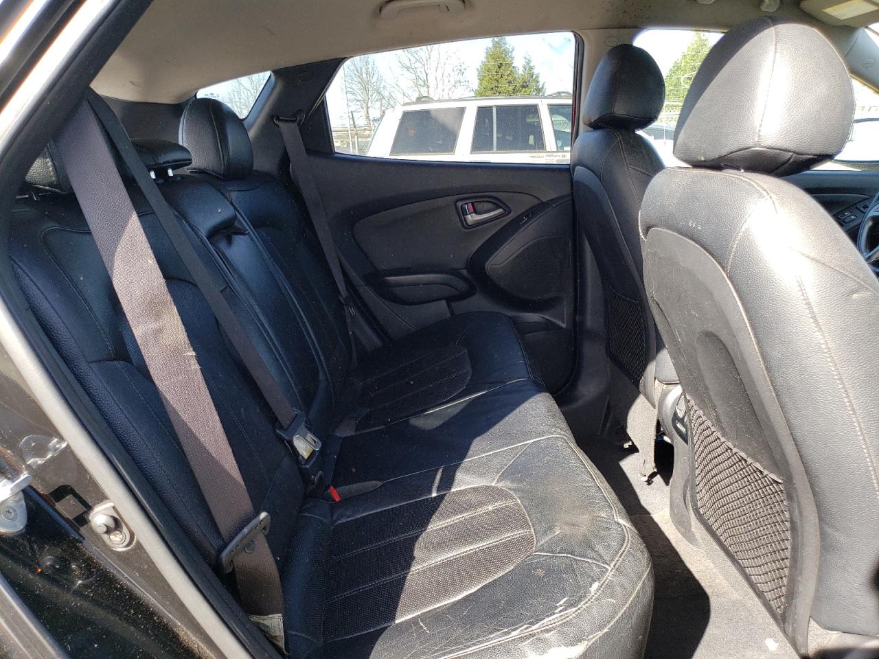 Photo 6 from auction – 2014 HYUNDAI TUCSON GLS with VIN KM8JUCAGXEU935995