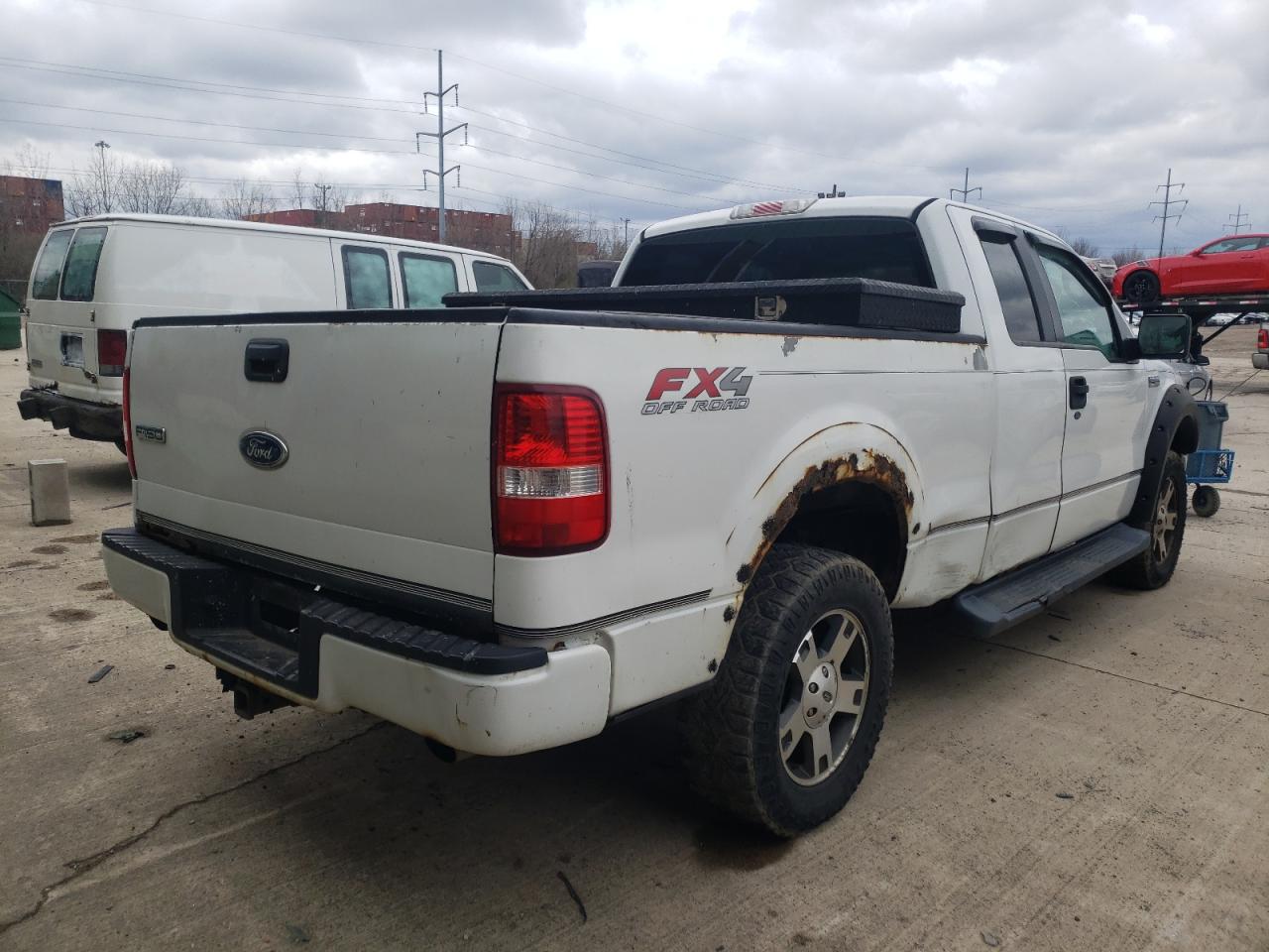 Photo 4 from auction – 2005 FORD F150 with VIN 1FTPX14505FA62668