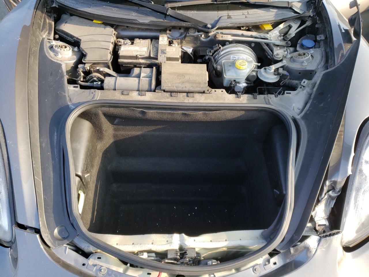 Photo 7 from auction – 2015 PORSCHE BOXSTER with VIN WP0CA2A84FS120505