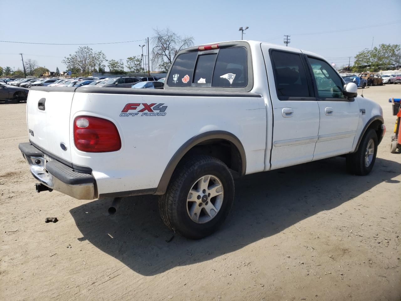 Photo 4 from auction – 2003 FORD F150 SUPER with VIN 1FTRW08L73KD82878