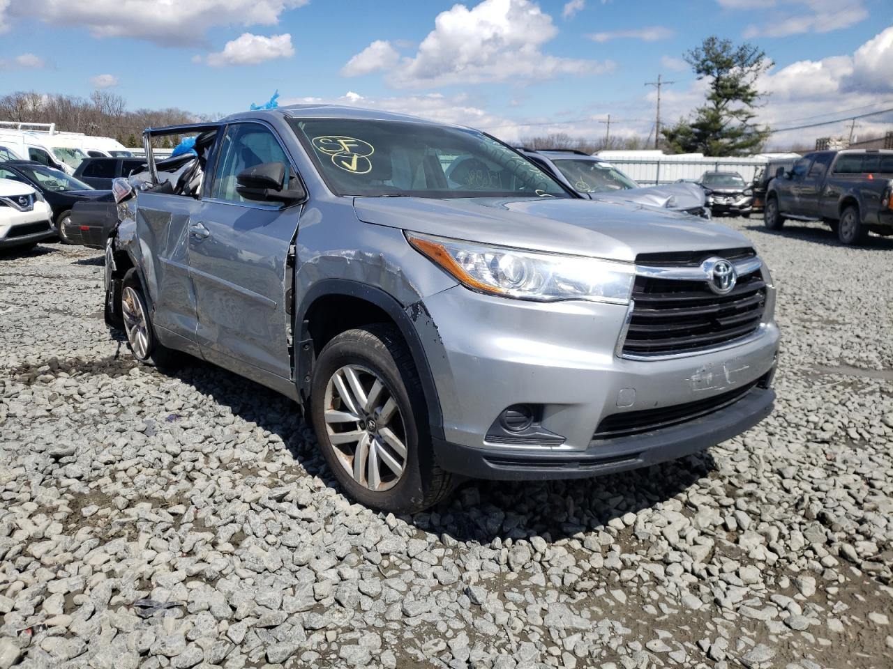 Zdjęcie 1 z aukcji – 2016 TOYOTA HIGHLANDER z VIN 5TDBKRFH6GS300590