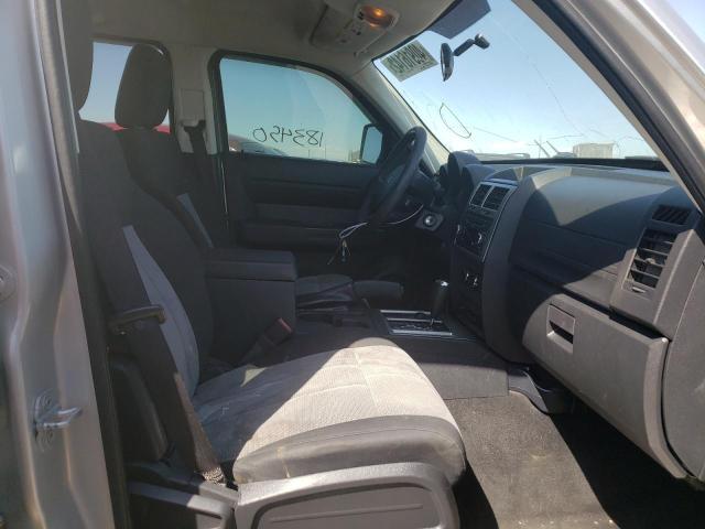 Photo 5 from auction – 2007 DODGE NITRO SXT with VIN 1D8GU28K17W700414
