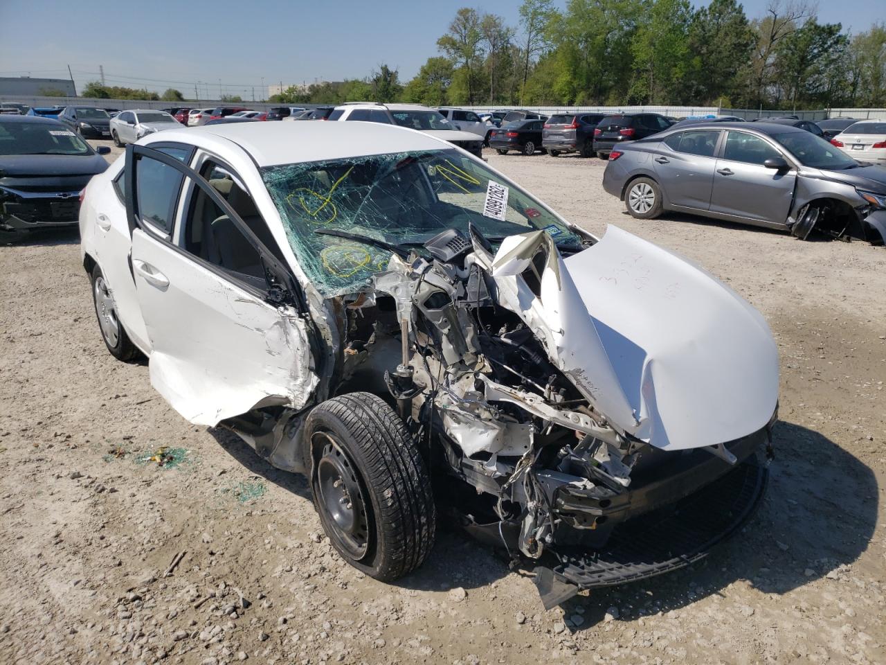 TOYOTA COROLLA L 2015 with VIN 5YFBURHE4FP348481 - Photo from auction