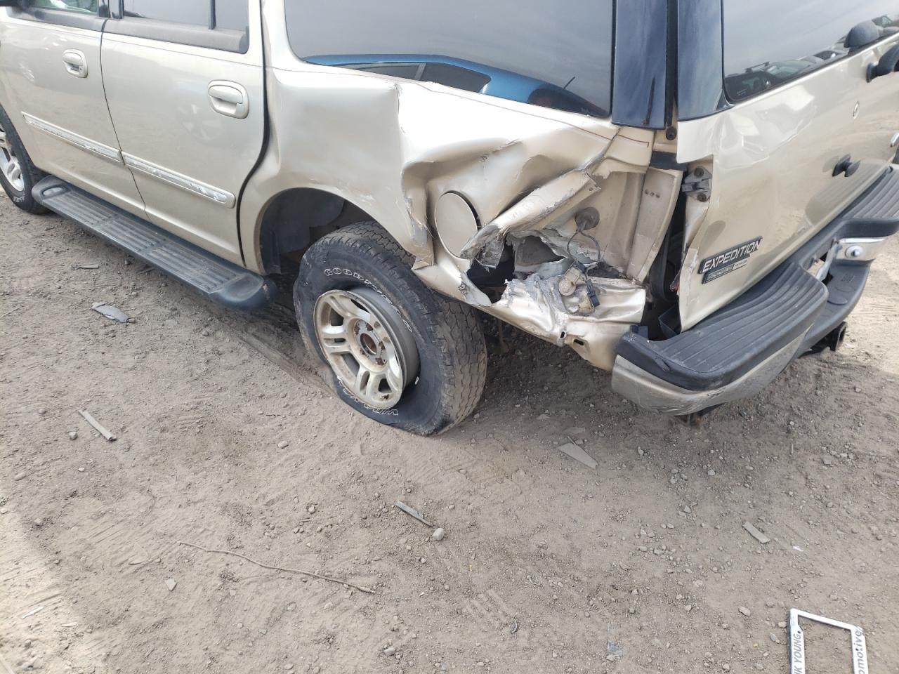 Photo 9 from auction – 2000 FORD EXPEDITION with VIN 1FMRU1563YLB18578