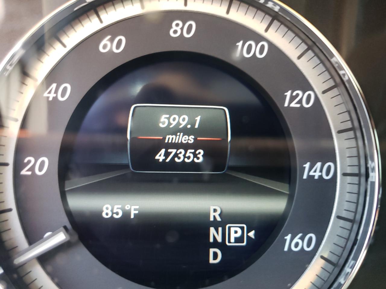 Photo 8 from auction – 2013 MERCEDES-BENZ E 350 with VIN WDDHF5KB6DA666184