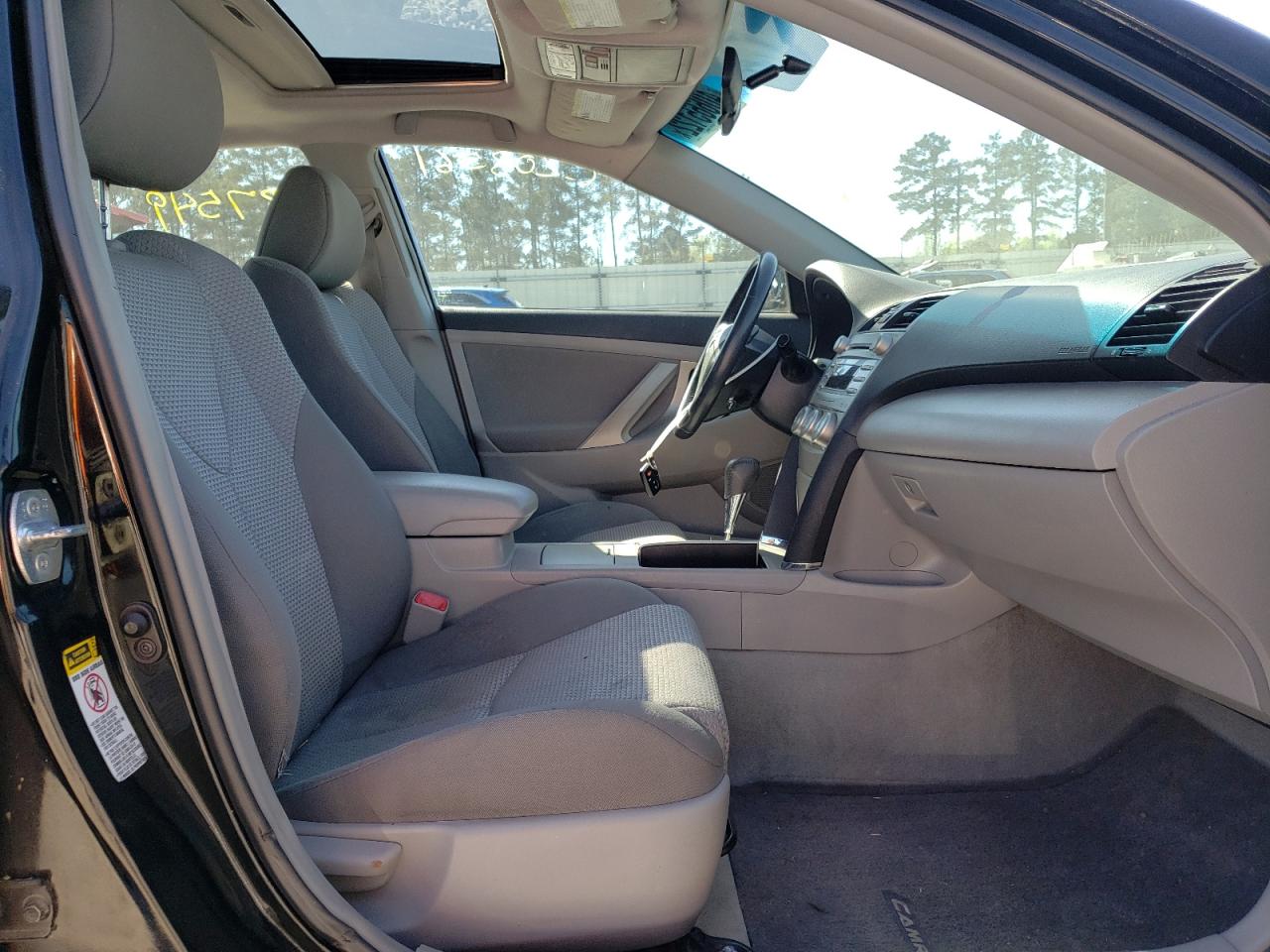 Photo 5 from auction – 2011 TOYOTA CAMRY BASE with VIN 4T1BF3EK6BU188758