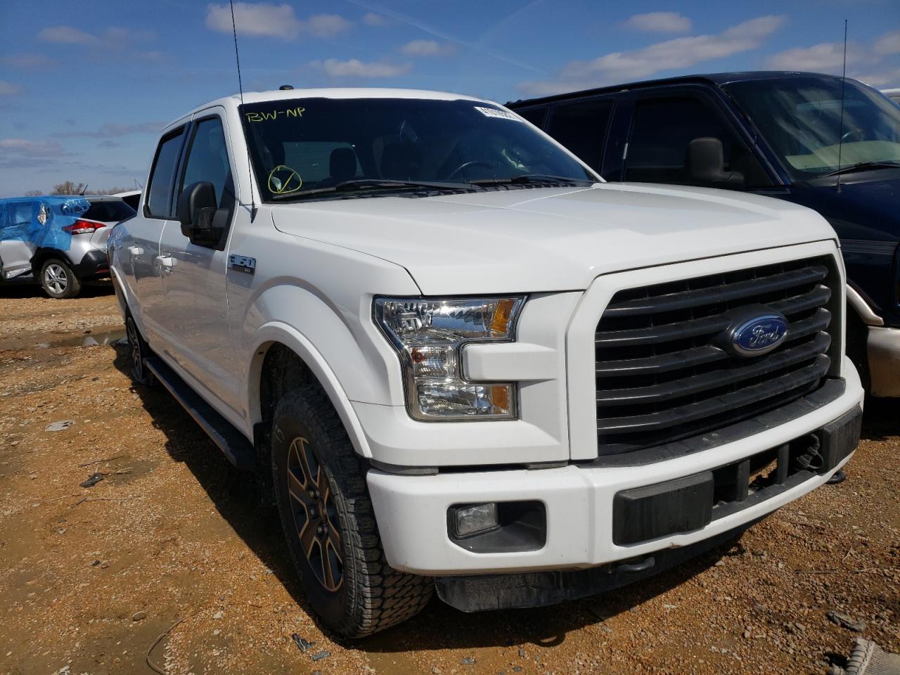 FORD F150 SUPER 2016 مع رقم تعريف المركبة 1FTFW1EF2GFA90285 - صورة من المزاد