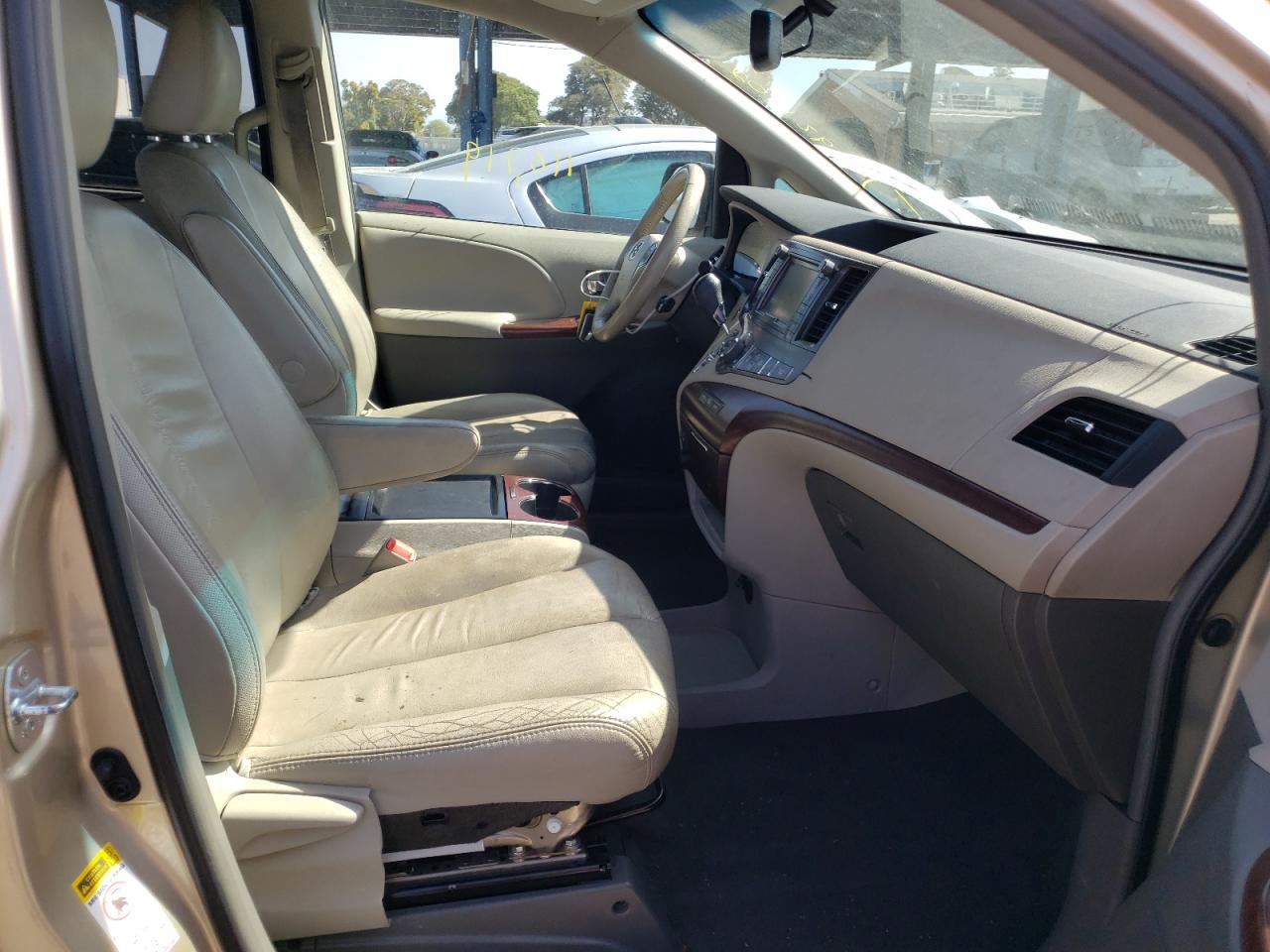 Photo 5 from auction – 2011 TOYOTA SIENNA XLE with VIN 5TDYK3DC5BS078048
