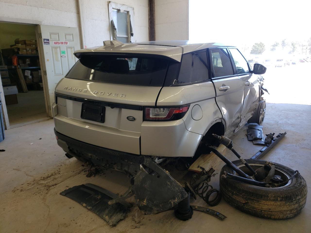 Photo 4 from auction – 2017 LAND ROVER RANGE ROVE with VIN SALVP2BG3HH217622