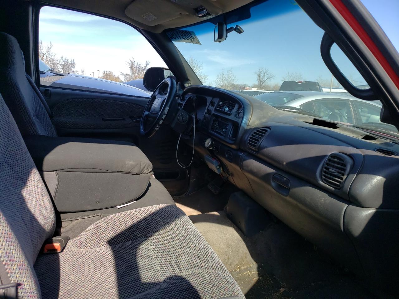 Photo 18 from auction – 2001 DODGE RAM 2500 with VIN 1B7KC23Z31J610430