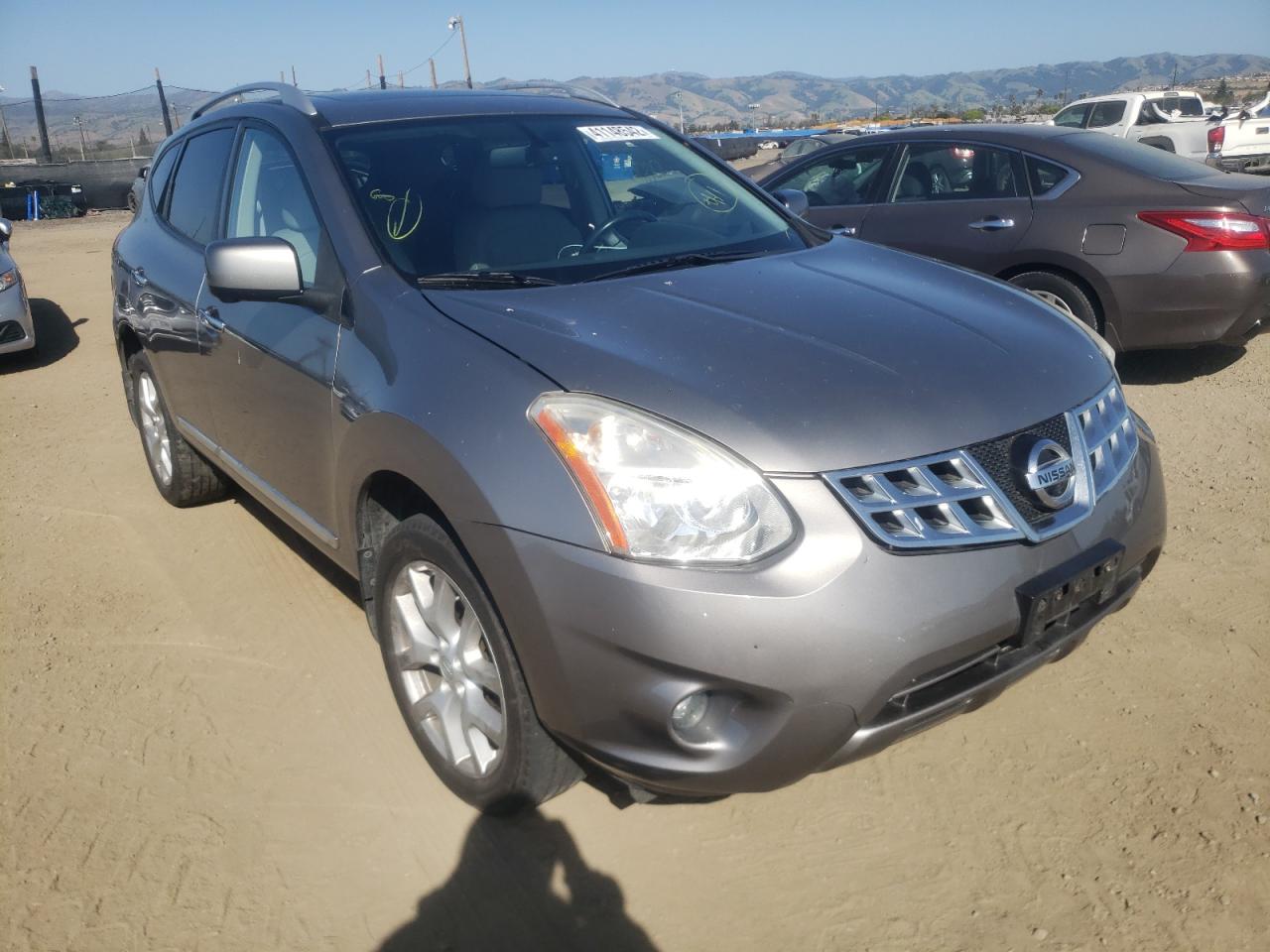 NISSAN ROGUE S 2012 with VIN JN8AS5MV4CW405043 - Photo from auction
