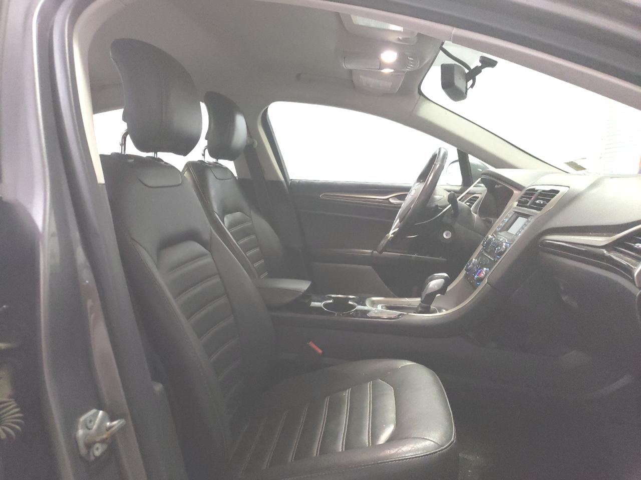 Photo 5 from auction – 2014 FORD FUSION SE with VIN 3FA6P0H92ER308826