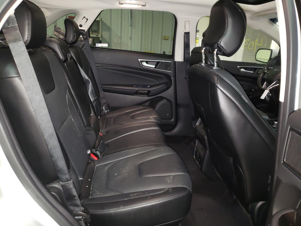 Photo 6 from auction – 2016 FORD EDGE TITAN with VIN 2FMPK4K86GBC43500