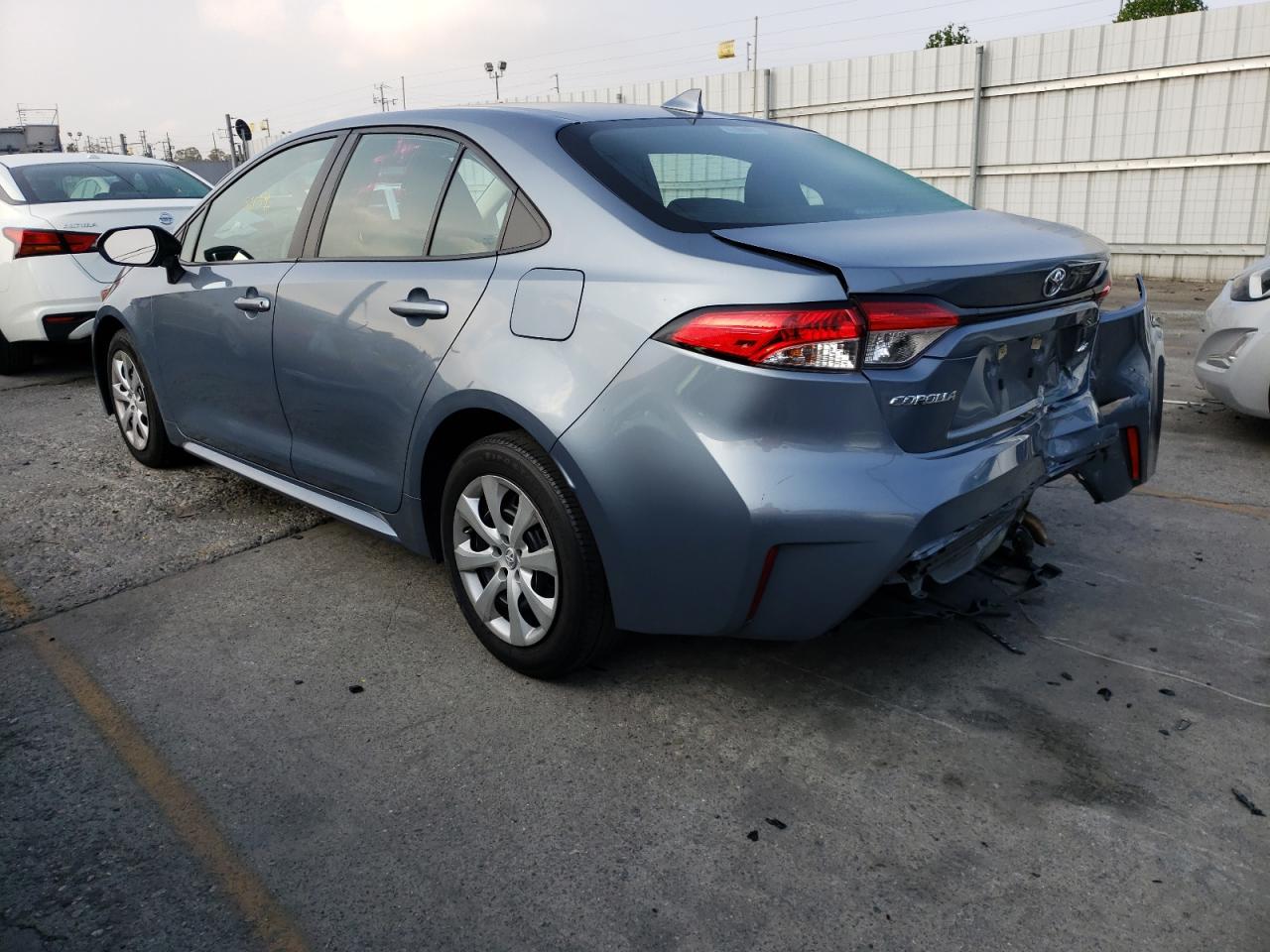 Photo 3 from auction – 2020 TOYOTA COROLLA LE with VIN 5YFEPRAEXLP066324